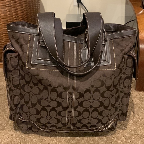 Coach Handbags - NWOT Vintage Coach “C” Tote/Handbag 12 x 14 With Zipper Closure In Brown